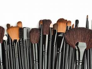 Pack Of 24 - Professional Cosmetic Make Up Brush Set